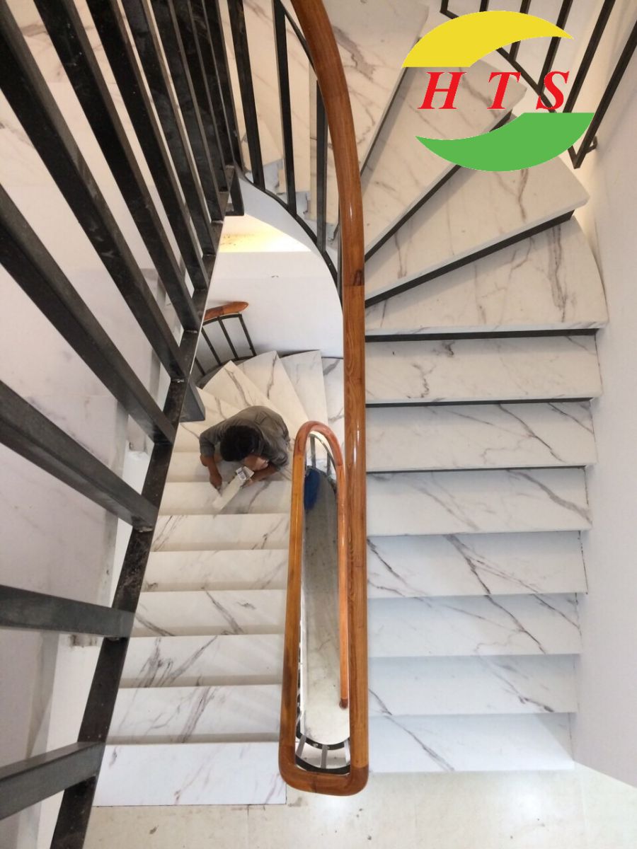 thi công đá granite ốp cầu thang